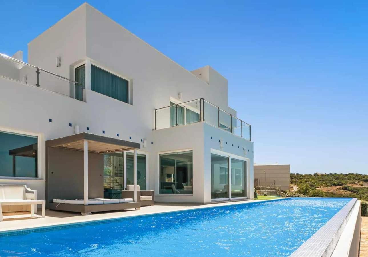Lujosa Villa Piscina 25 Metros Suit 60M2 Spa Sauna サアラ・デ・ロス・アトゥネス エクステリア 写真